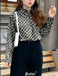 New With Tag Korean Cute Houndstooth Blouse
