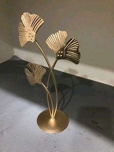 Metal Floral Showpiece