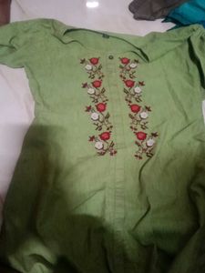 Green Embroidered Kurta