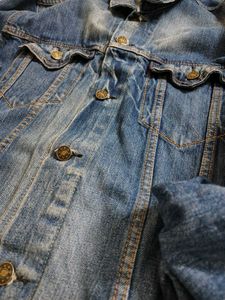 Vintage Denim Jacket - Classic Style