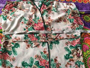 🇺🇲Vintage Floral Robe