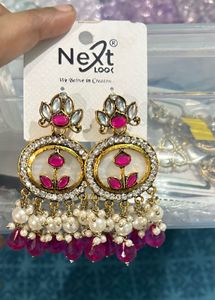 Next Look Earrings(brand new )