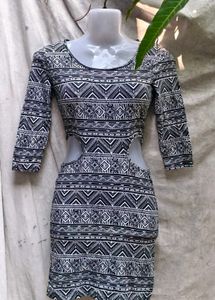 I. BLACK AND WHITE SEXY CUTOUT BODYCON