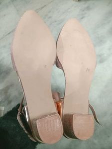 Rose Gold heels🌸