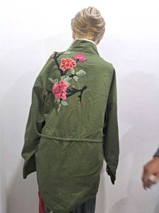 Zara Rare Find Emberiodery  Womens  Green Jacket