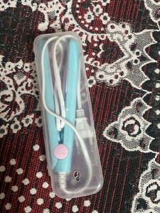 Mini Hair straightener Blue Colour