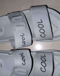 Slippers/Flipflops