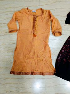 Used Dress Set Of 4
