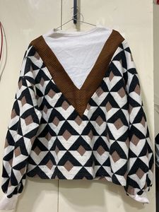 Geometric Print Pullover