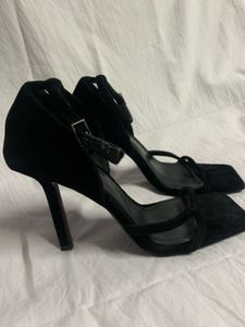 Zara Black Heel