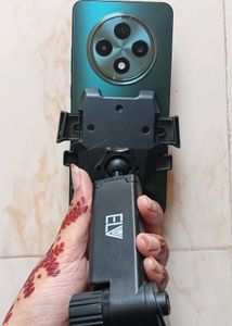 360° ROTATING PHONE HOLDER