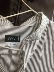 ARG&#39; Slim Striped Button-Down Shirt