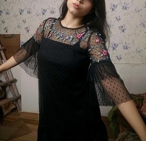 Chic Black Dress