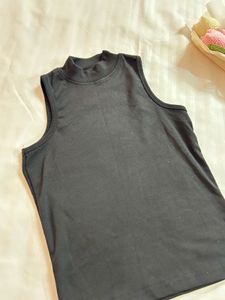 Black Halter Neck Top🖤