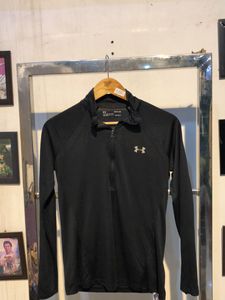 Under Armour Half Zip Pullover (XS)