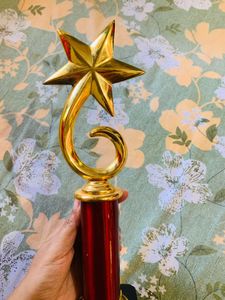 Buy Now Trophy 🏆 Red Star