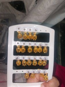 Golden Jhumka Earrings pack of 1