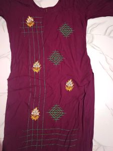 Two Women&#39;s Kurtis
