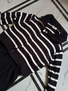 Price DropWoolen Striped Knit Set