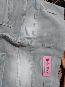 High-Waisted Denim Capris