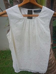 Vero Moda  New With Tag Sleeveless Shirt