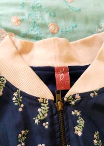 Nuevos Damas Brand ...Here Its Written Xl But L ,M Can Wear It Easily.. I Never used this Product.
