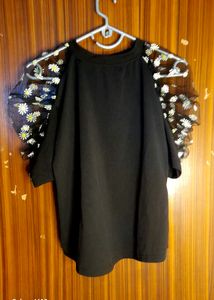 Dandelion Netted Puff Sleeve Top