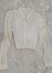 White Crop shirt