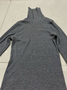 Gray Turtleneck Long Sleeve Top