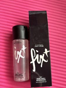 Selling 5 ML MAC prep+prime Fix+