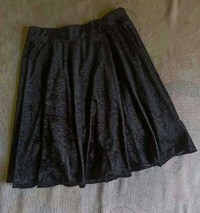 Block Heel &amp; Velvet Mini Skirt