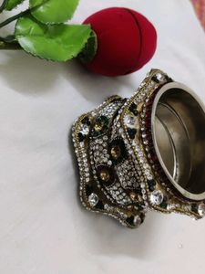 Sparkling Beaded Bangles (Set of 4)