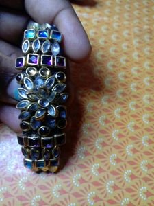 Trendy kundan hair clip pack of 2