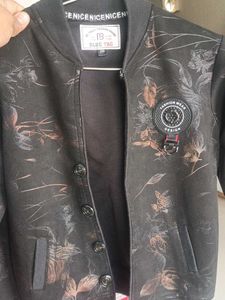 Floral Print Button-Up Jacket 🖤