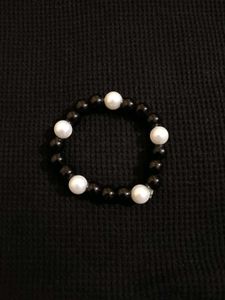 Black And white Beads Bracelet