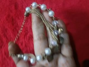 Pearl &amp; Chain Bracelet