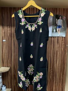 Embroidered Black Salwar Kameez Suit