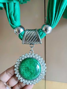 Elegant Scarf with Pendant Style