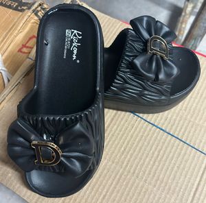 Black Bow Slides