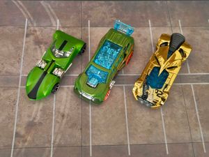 13 Hotwheels Cars + 3 Free Car