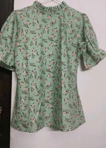 Floral Ruffle Neck Top