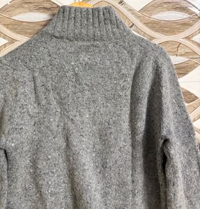 Gray Buttoned Sweater