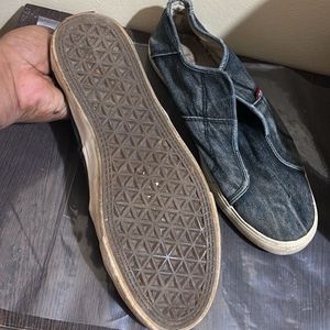 Levi&#39;s Original Denim Slip-On Shoes
