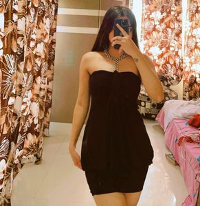 black bodycon dress