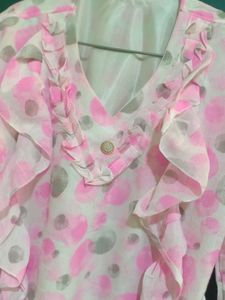 PINK BUBBLE PRINT MIDI DRESS WITH RUFFLES AND BELL SLEEVED. SIZE M