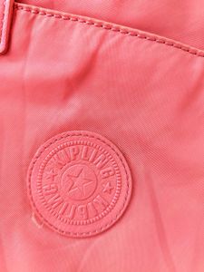 Kipling Authentic