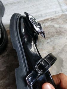 Cute Girl&#39;s Shoes with Bow