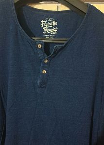 Men Navy Blue Solid Pure Cotton Henley Tshirt
