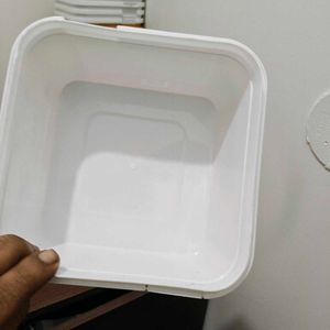 40 Plastic boxes with Lid
