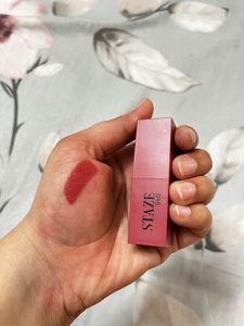Staze Beauty Lipstick